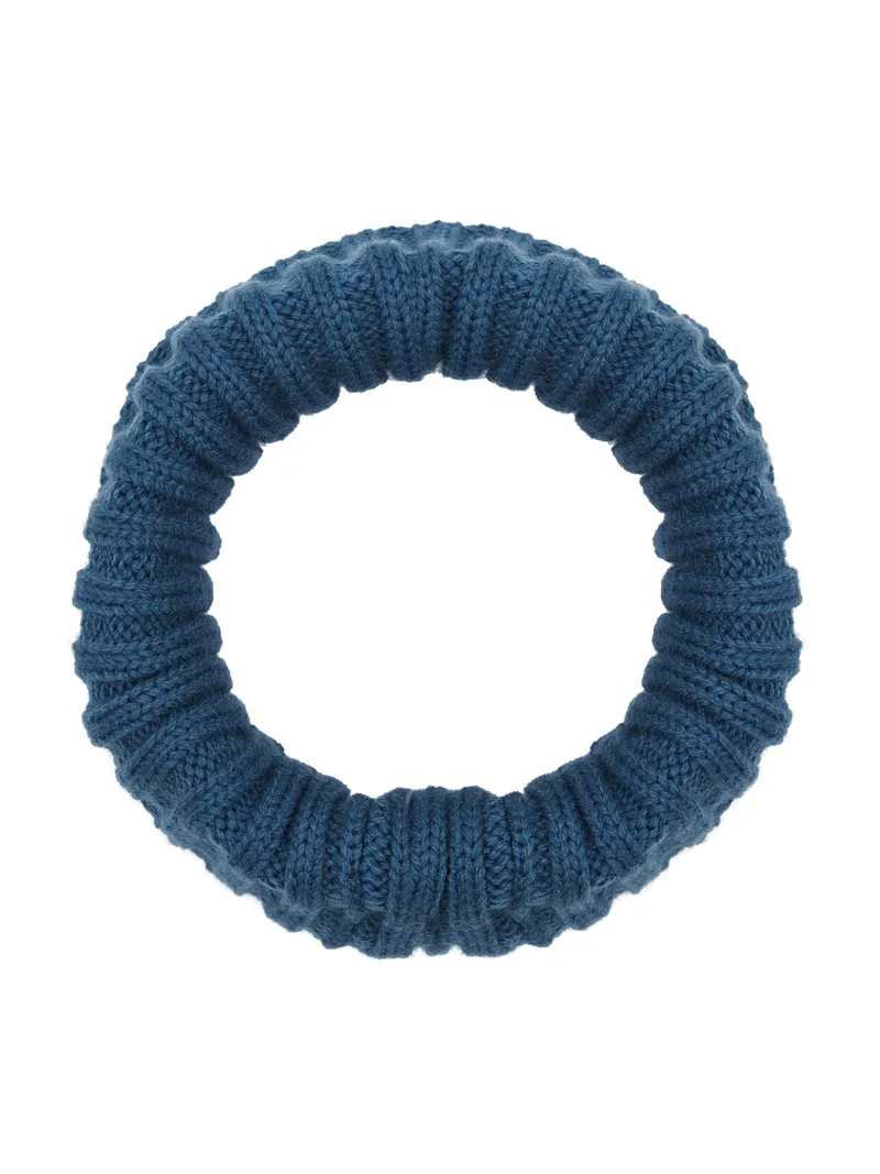 Северяне вязаный снуд/бафф синего цвета крупной вязки. Текстура передана безупречно — каждая петля читается. Хочется потрогать!