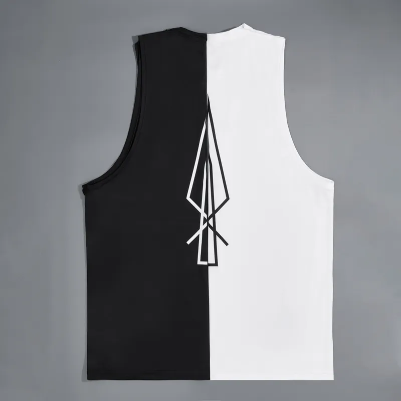 LENZ абстрактный крупный план манжеты свитшота. Текстура рубчика как арт-объект. Минимализм высшего уровня.