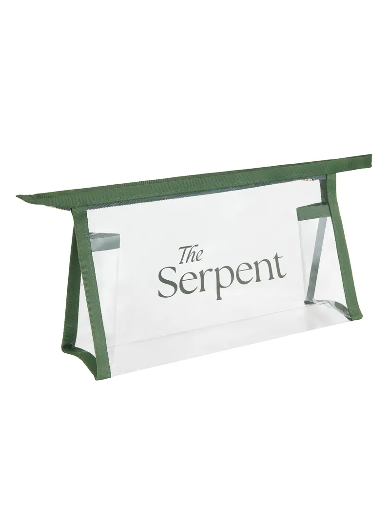 Прозрачная косметичка с брендингом. Видна структура и объём.